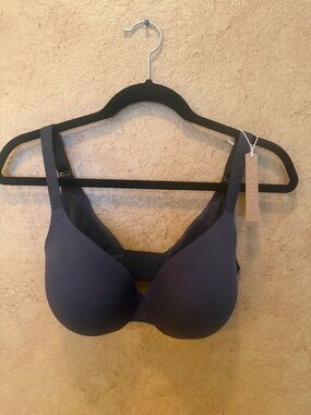 SKIMS Onyx T-Shirt Bra